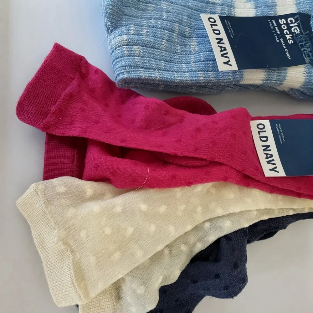 Old Navy Women's Sock Lot 12 Pairs Crew Quarter Crew No Show Mixed
